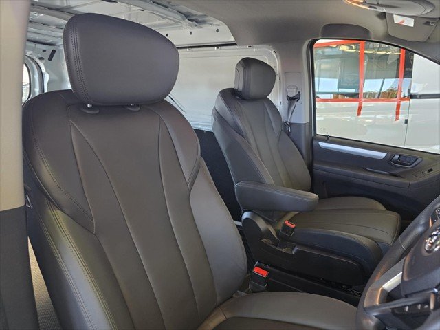 2025 LDV G10