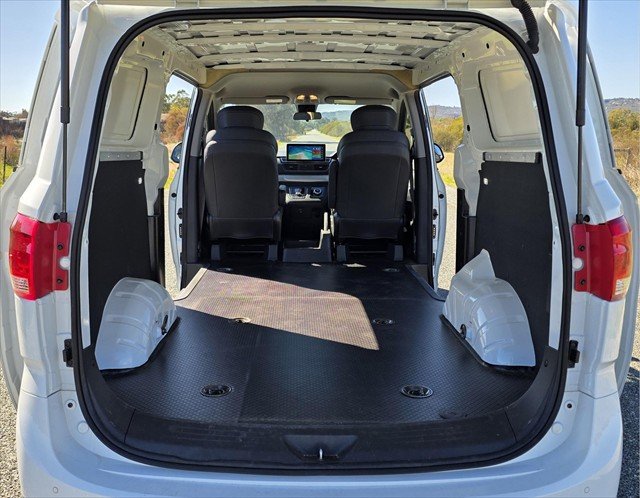 2025 LDV G10