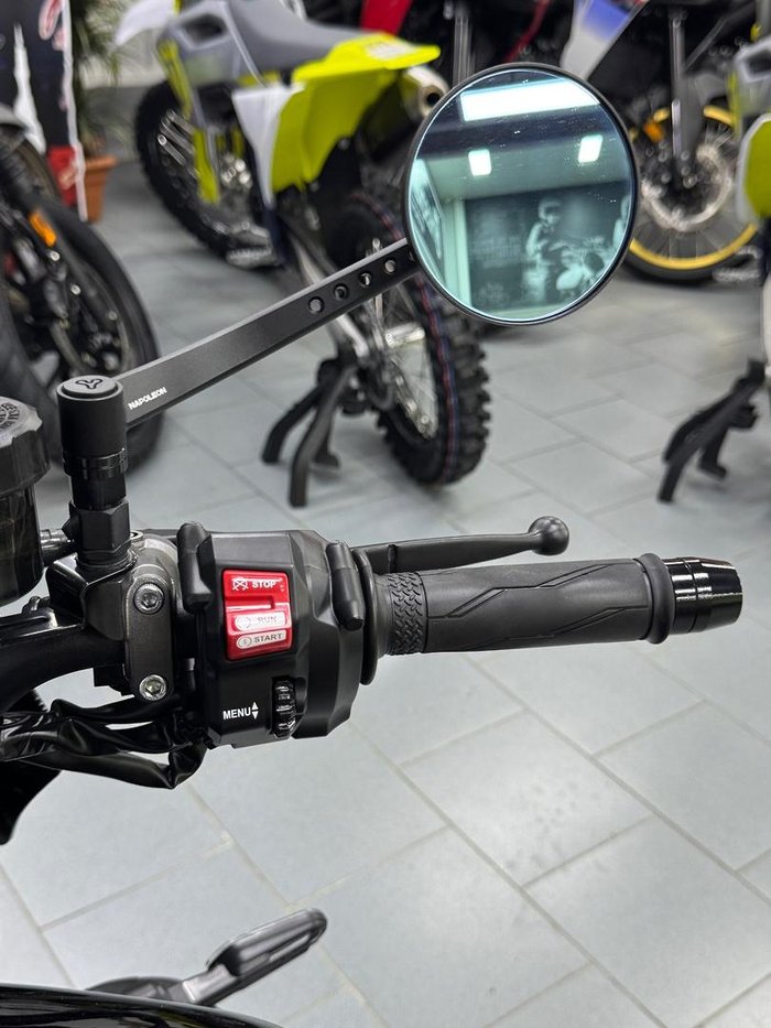 2023 Yamaha XSR900 XSR Black