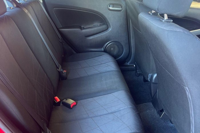2014 Mazda 2 Neo Sport