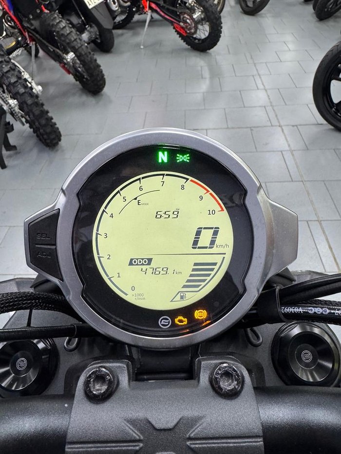 2023 CFMOTO 300 CL-X CL-X Silver