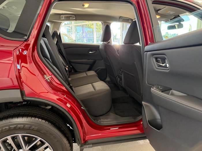 2026 Nissan X-TRAIL ST