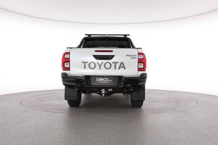 2024 Toyota Hilux SR5 48V