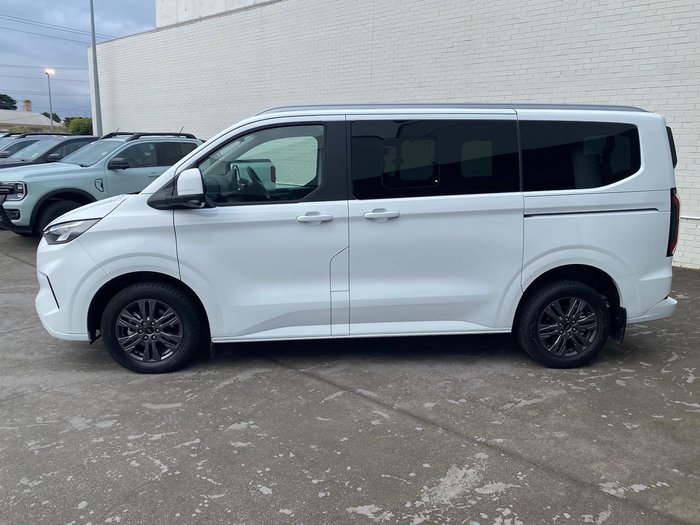 2024 Ford Tourneo Titanium X