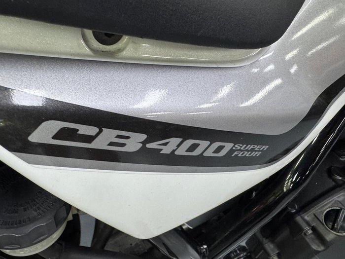 2010 Honda CB400 CB400 White