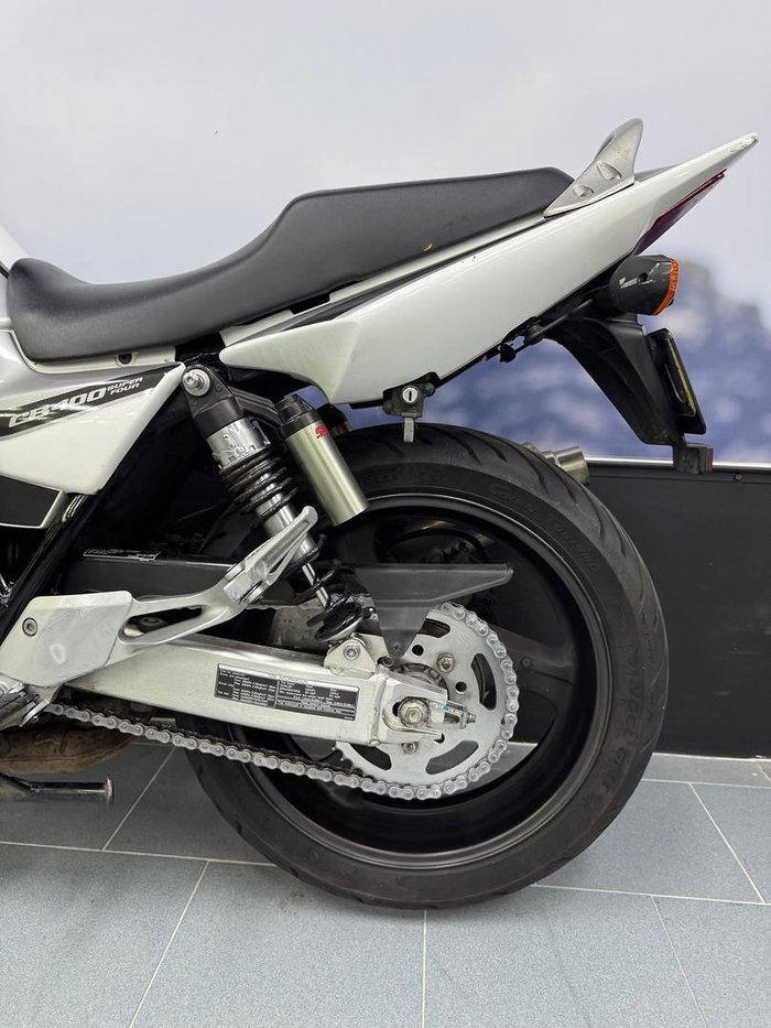 2010 Honda CB400 CB400 White
