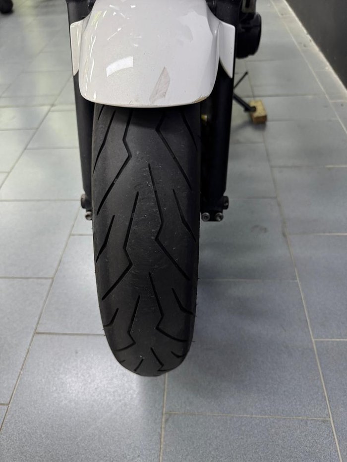 2010 Honda CB400 CB400 White