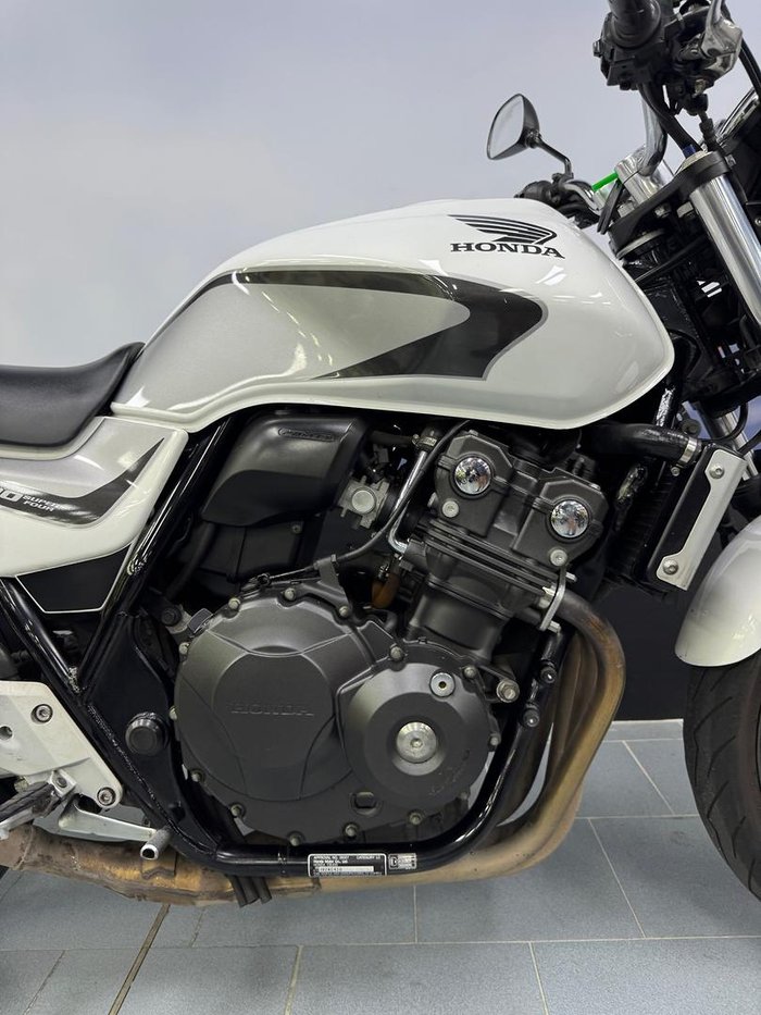 2010 Honda CB400 CB400 White