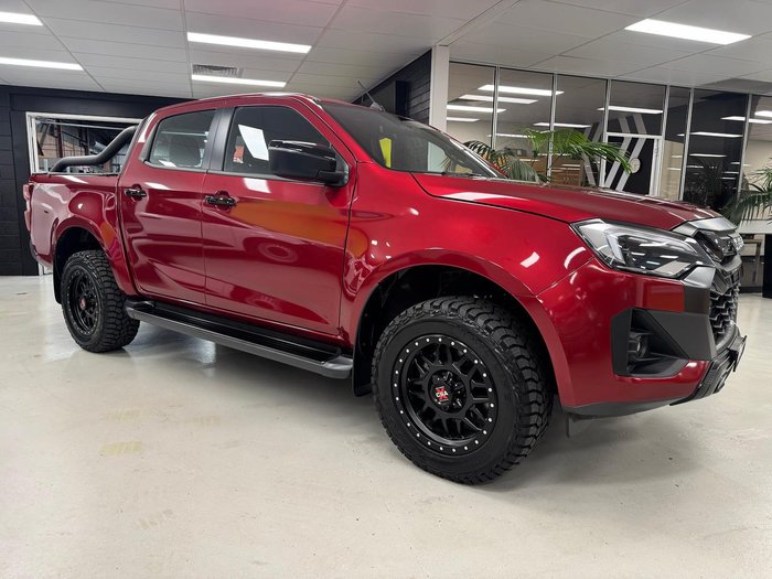 2025 Isuzu D-MAX X-RIDER MY25.5 4X4 Dual Range Magnetic Red