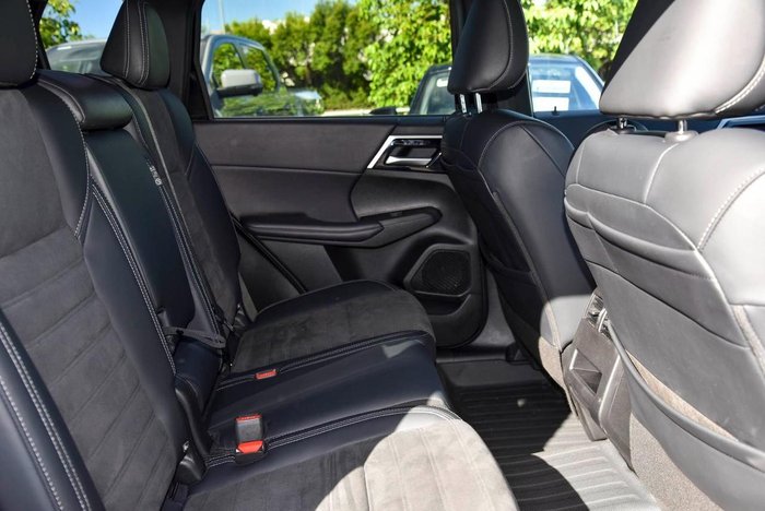 2023 Mitsubishi Outlander