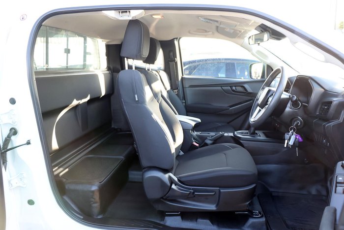 2021 Isuzu D-MAX SX High Ride MY21 4x2 Mineral White