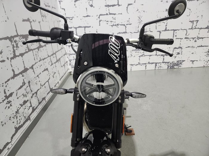 2026 Triumph Tracker 400 Tracker Black