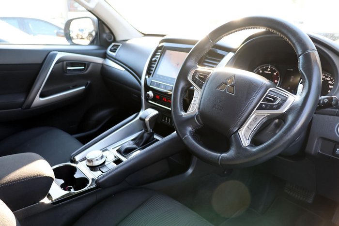 2021 Mitsubishi Pajero Sport GLS