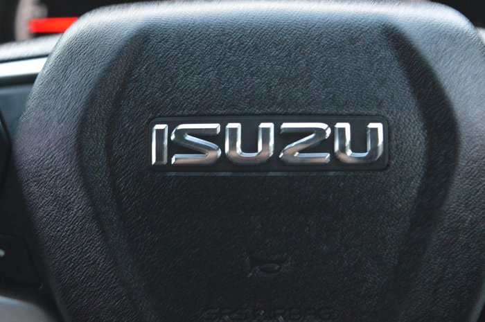2023 Isuzu D-MAX SX MY23 4X4 Dual Range Mineral White