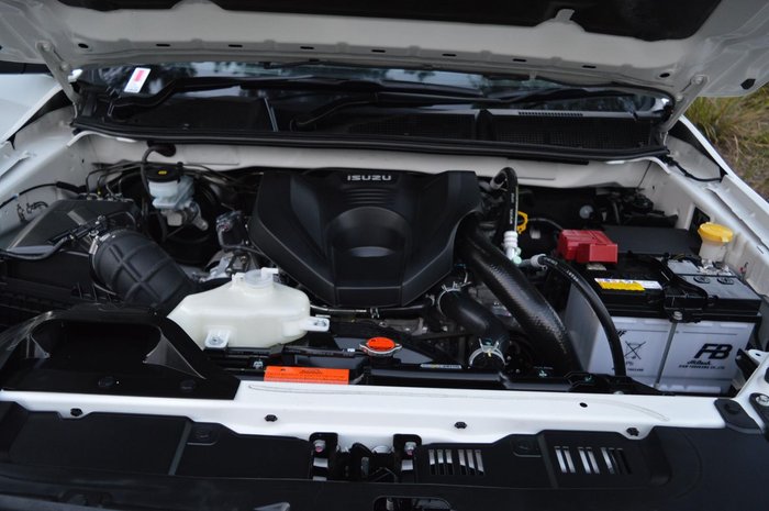 2023 Isuzu D-MAX SX MY23 4X4 Dual Range Mineral White