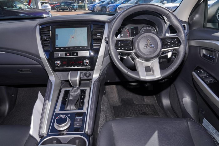 2024 Mitsubishi Pajero Sport GLS