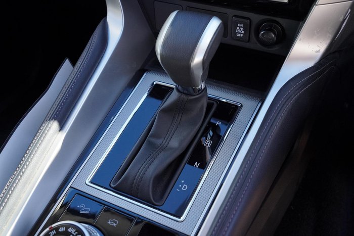 2024 Mitsubishi Pajero Sport GLS