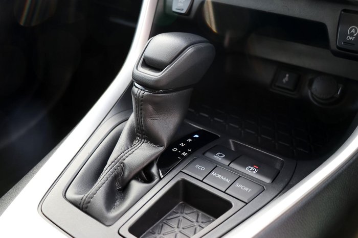 2022 Toyota RAV4 GX