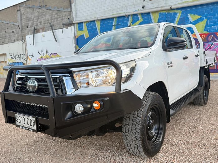 2019 Toyota Hilux SR