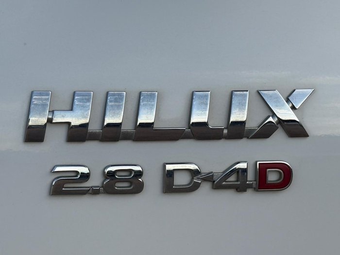 2019 Toyota Hilux SR