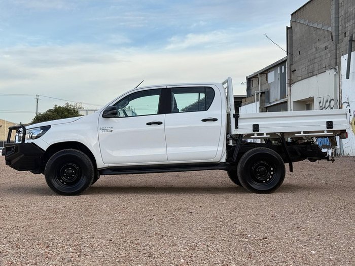 2019 Toyota Hilux SR