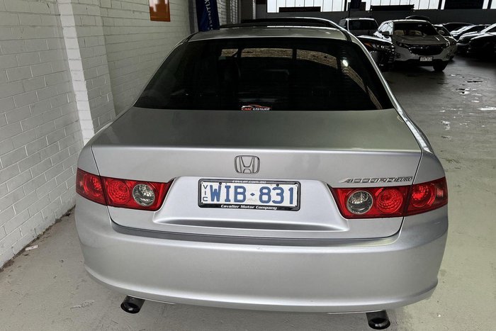 2007 Honda Accord Euro Luxury 7th Gen MY07 Alabaster Silver