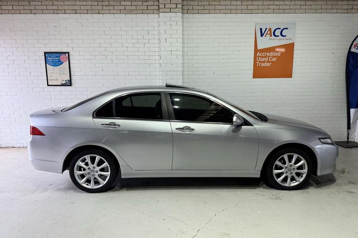 2007 Honda Accord Euro Luxury 7th Gen MY07 Alabaster Silver