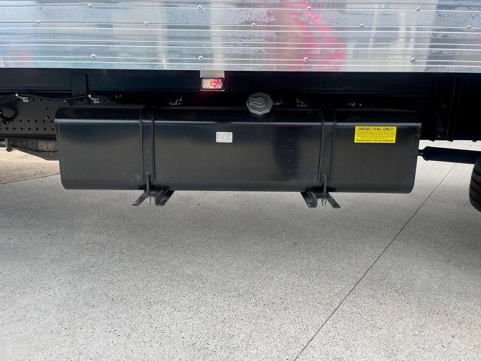 2025 Isuzu F Series FRR110-240