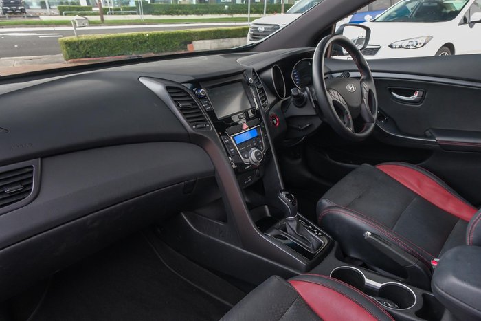 2016 Hyundai i30 SR