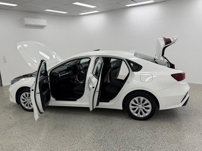 2023 Kia Cerato S BD MY24 Clear White