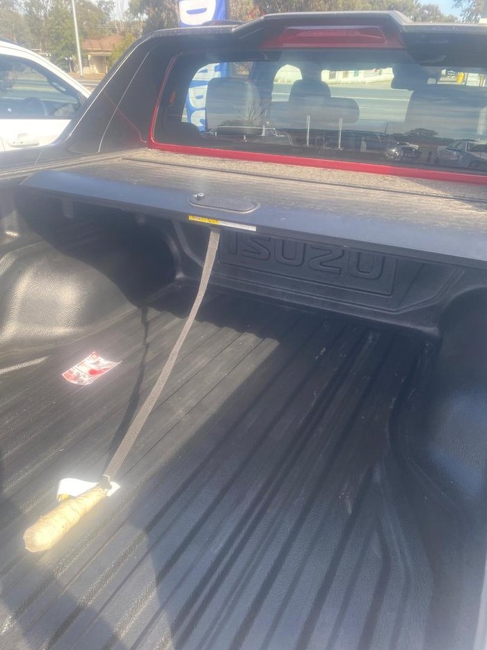 2025 Isuzu D-MAX X-TERRAIN