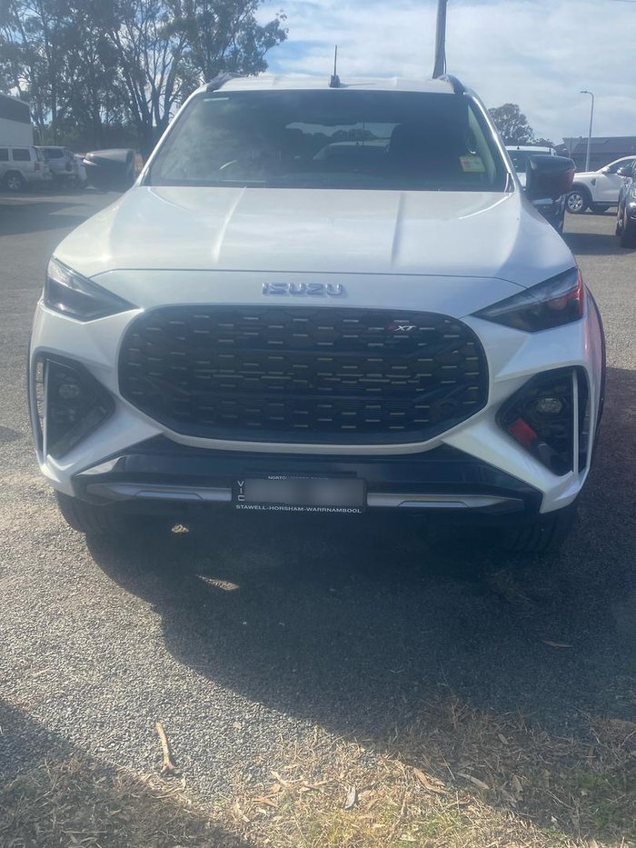 2025 Isuzu MU-X X-TERRAIN