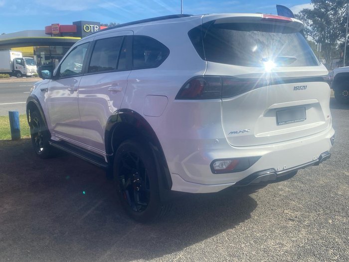 2025 Isuzu MU-X X-TERRAIN