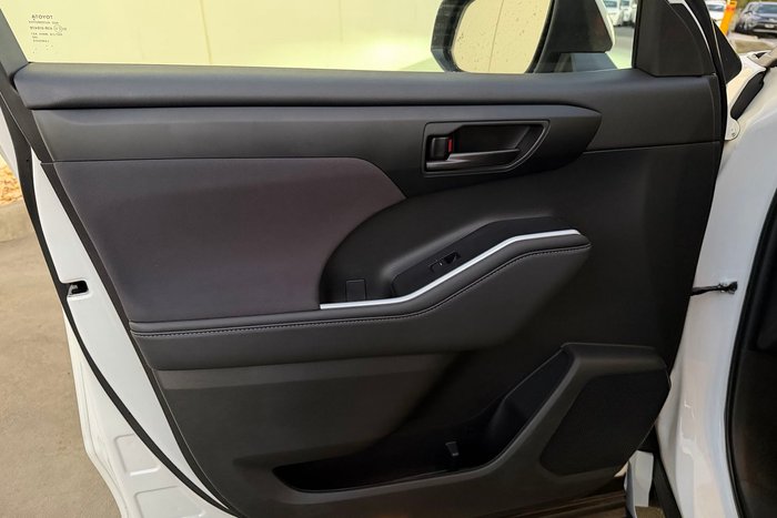 2023 Toyota Kluger GX