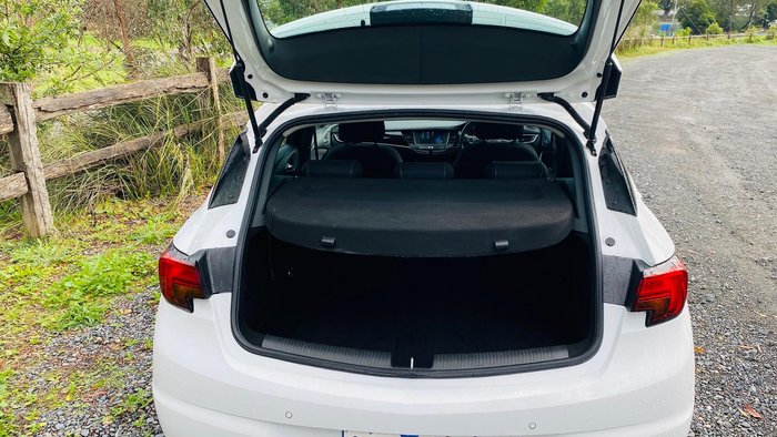 2019 Holden Astra R