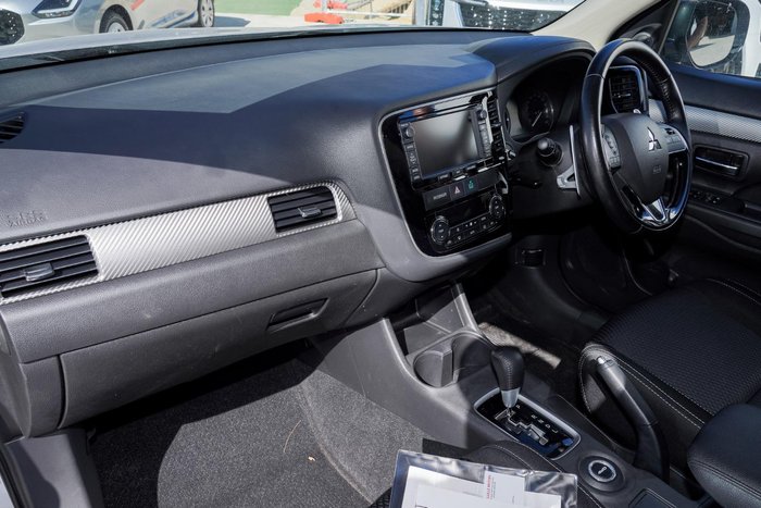 2016 Mitsubishi Outlander XLS