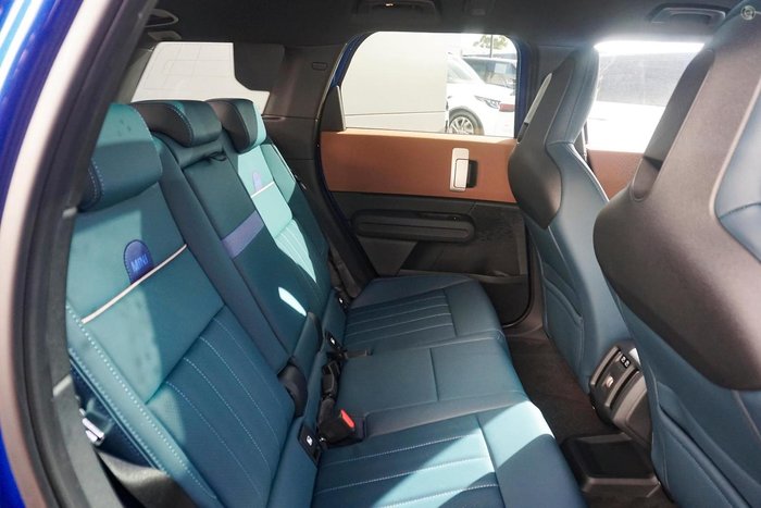 2024 MINI Countryman SE Favoured