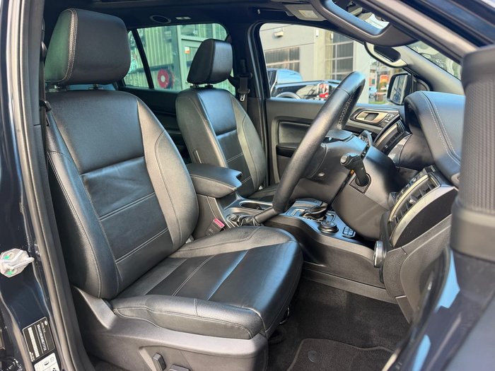 2022 Ford Everest Titanium