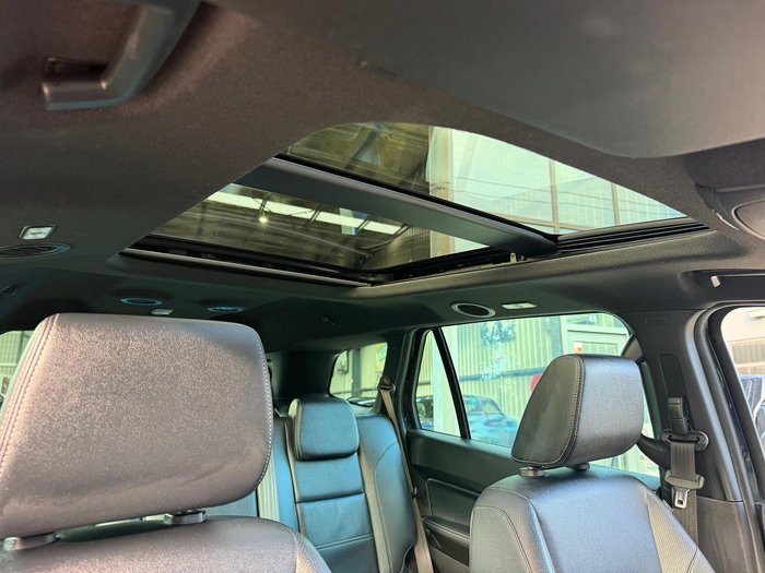 2022 Ford Everest Titanium