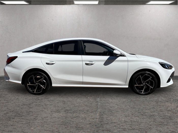 2024 MG MG5 Essence