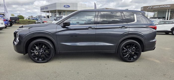 2024 Mitsubishi Outlander Black Edition