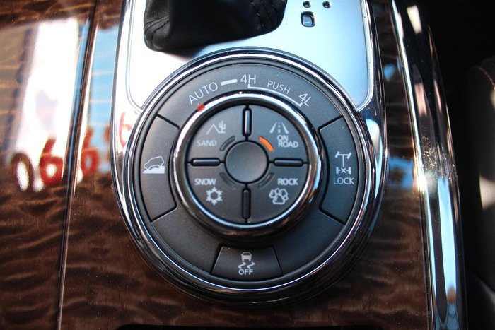 2022 Nissan Patrol Ti-L