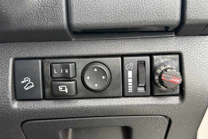 2020 Isuzu MU-X Onyx Edition