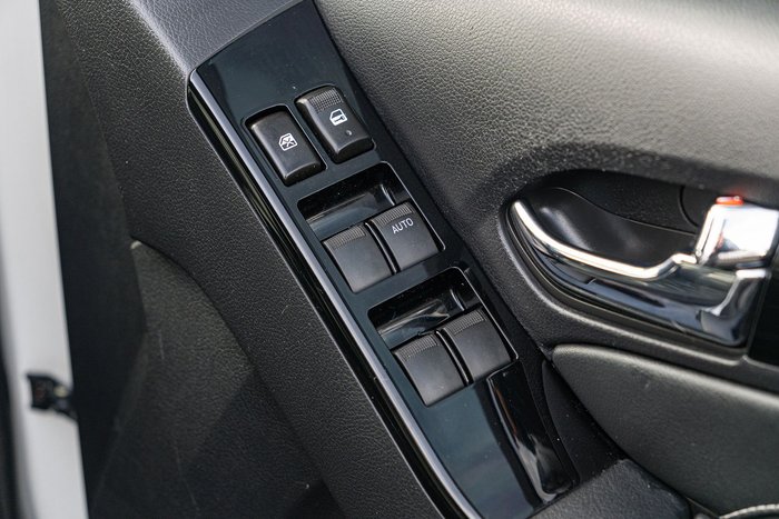 2020 Isuzu MU-X Onyx Edition