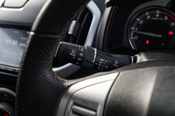 2020 Isuzu MU-X Onyx Edition