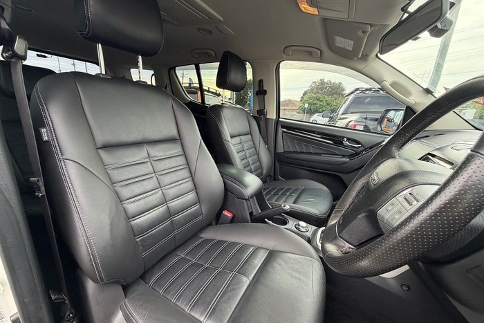 2020 Isuzu MU-X Onyx Edition