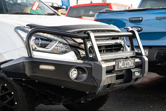 2020 Isuzu MU-X Onyx Edition