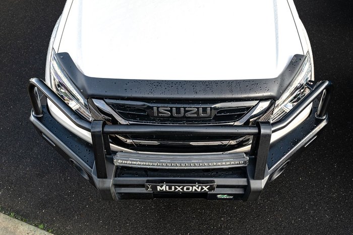 2020 Isuzu MU-X Onyx Edition