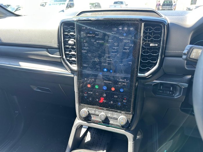 2026 Ford Everest Platinum
