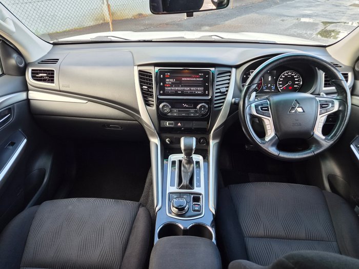 2019 Mitsubishi Pajero Sport GLX